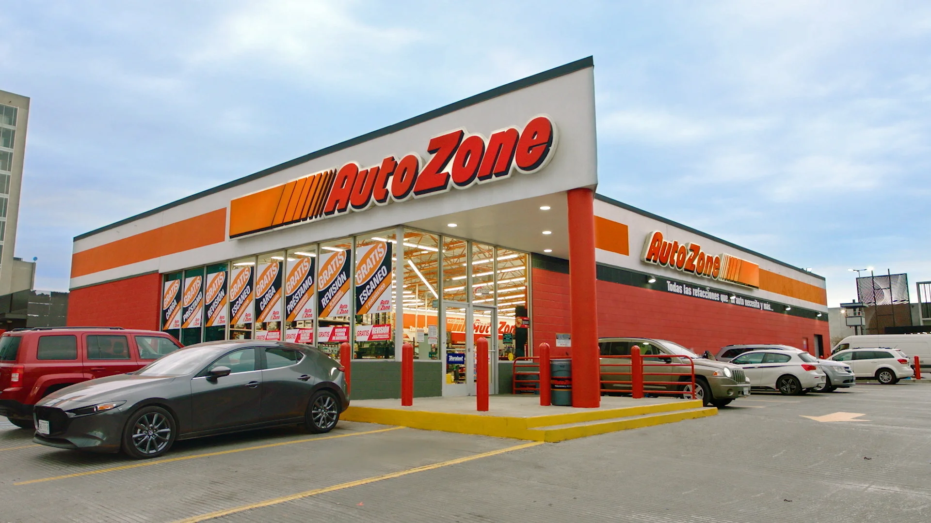 AutoZone-Einzelhandelsgeschäft erreicht über 12 Millionen QR-Code-Scans für den Zugriff auf Produktinformationen mit Scanova