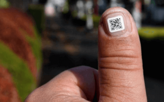 qr codes for senior citizens: stickers in Japan