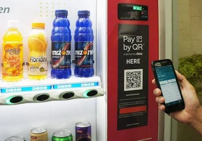 QR Code-based payments on vending machine